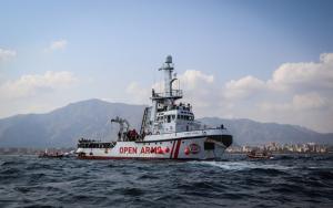 Rescue boat mid sea