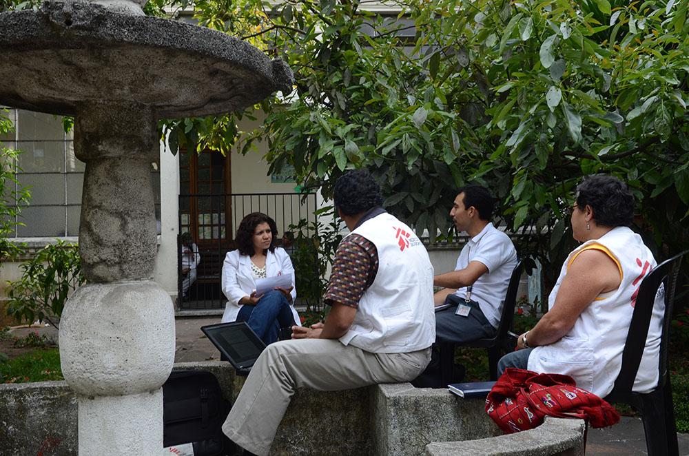 MSF IEC team meeting in Zona 1 health center.