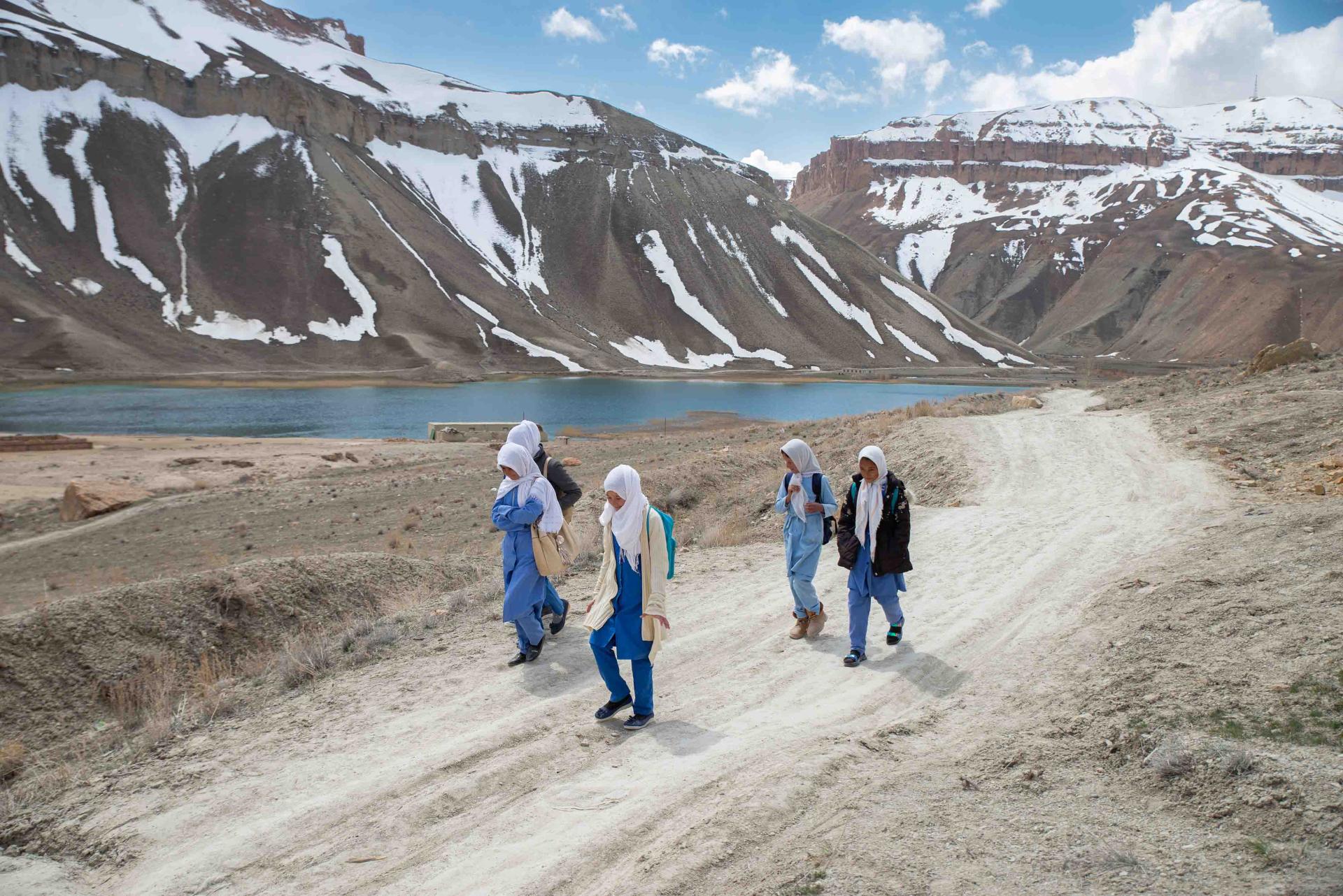 MSF, Doctors Without Borders, Excluding women from medical institutes in Afghanistan