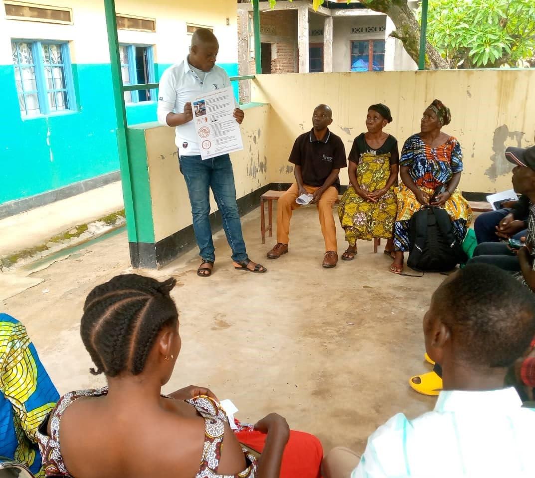 Awareness-Raising of Mpox in DRC - Health promotion agents are raising awareness among the population of Uvira about the symptoms of Mpox which is prevalent in the health zone.