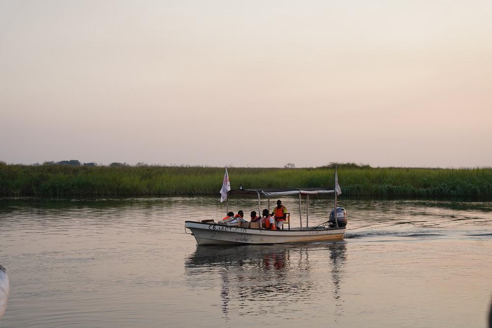 MSF vaccination team delivers hepatitis E vaccines by boats to remote villages in South Sudan