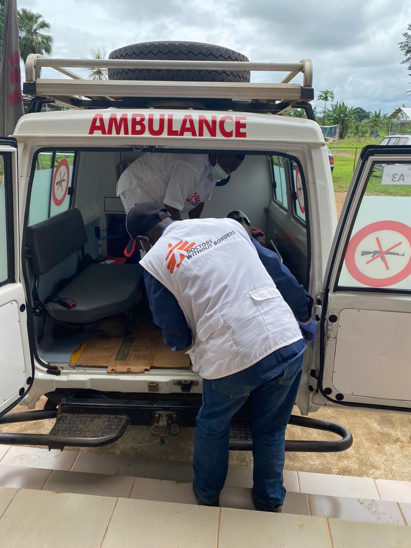 MSF teams respond to school shooting in Kumba, Cameroon