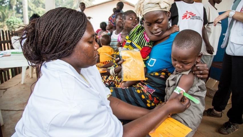 Msf163911 Car Mass Vaccination 12